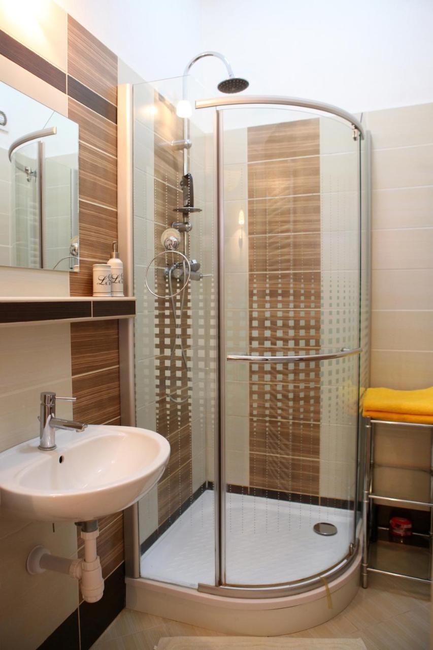 Apartman Moyzesova Košice Exteriör bild