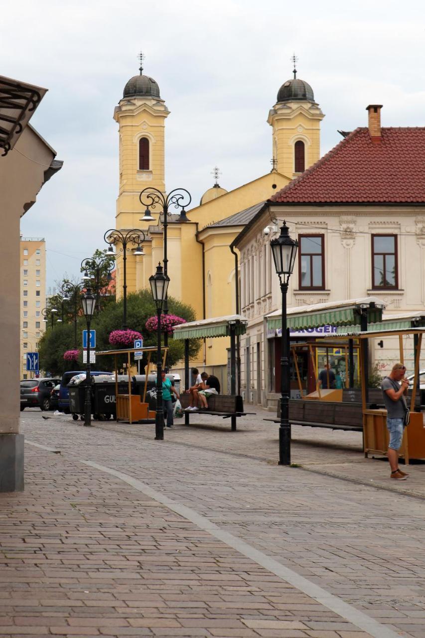 Apartman Moyzesova Košice Exteriör bild